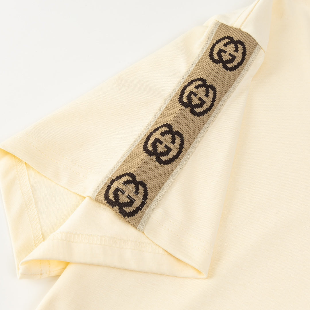T-shirt simple en coton brodé
