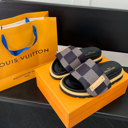 Sandales à damier pour couple