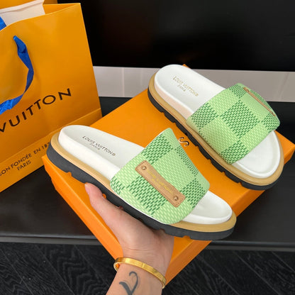 Sandales à damier pour couple
