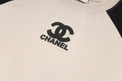T-shirt color block à la mode