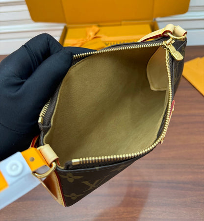 Bolso de hombro pequeño de lujo clásico