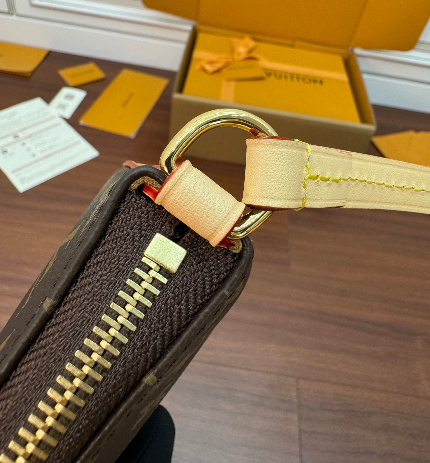 Bolso de hombro pequeño de lujo clásico