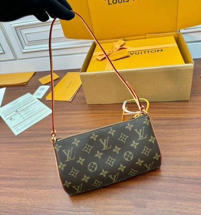 Bolso de hombro pequeño de lujo clásico