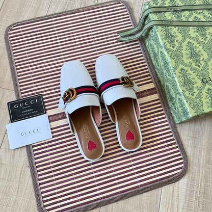 Mocassins rétro en cuir semi-couverts