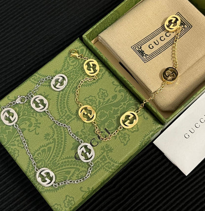 Pulsera con la letra G de moda