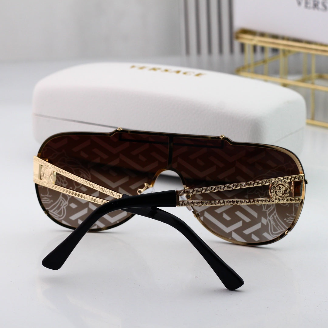 Gafas de sol retro con diseño de marca de agua