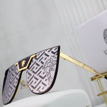 Gafas de sol con estampado de marca de agua de moda