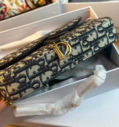 Bolso de sillín con cadena