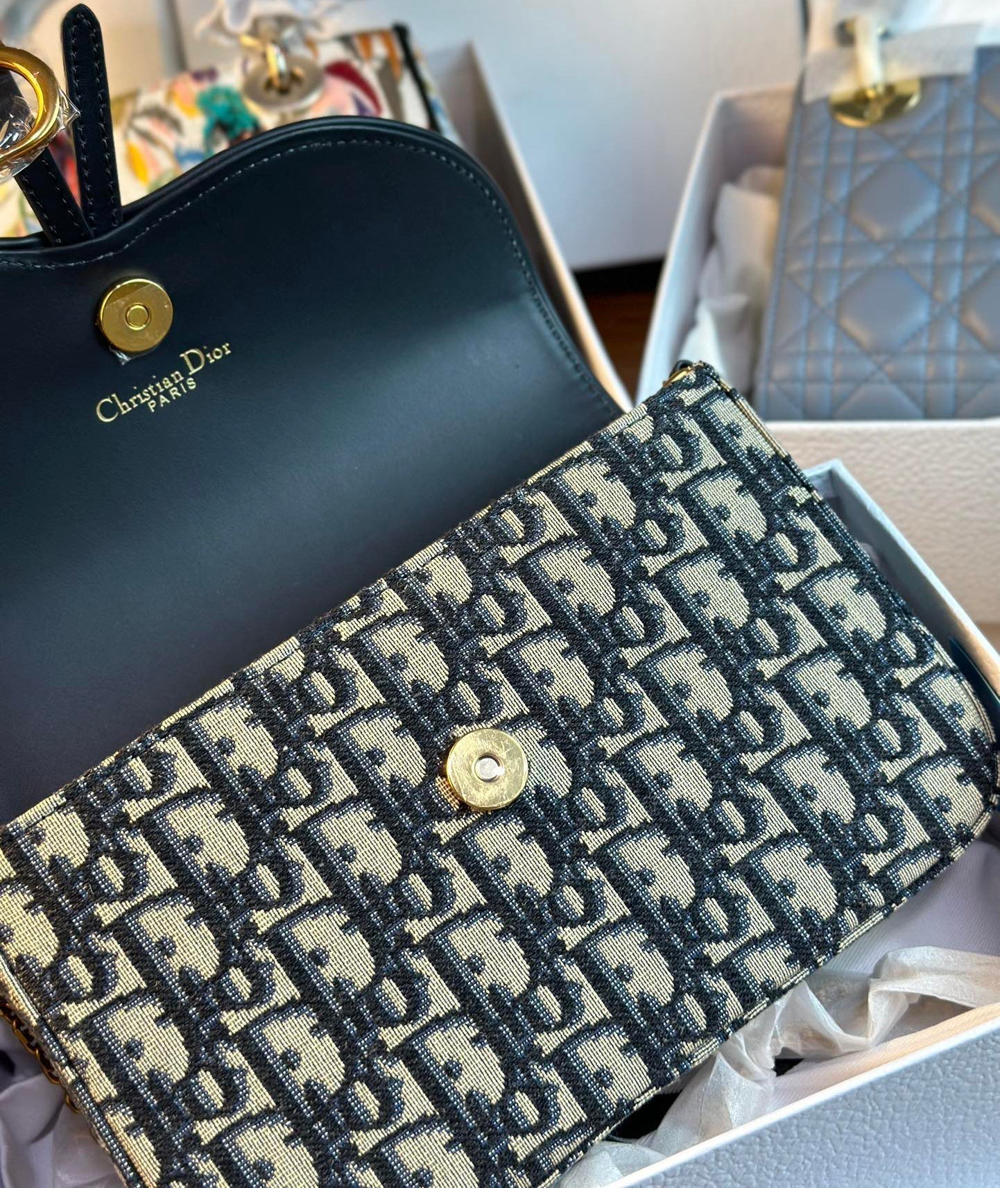 Bolso de sillín con cadena