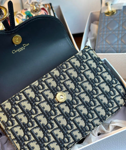 Bolso de sillín con cadena
