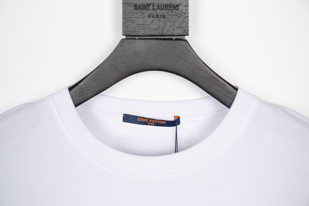 T-shirt coloré imprimé lettres
