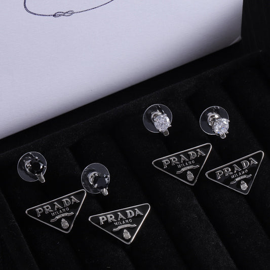 Pendientes con Símbolo de Triángulo