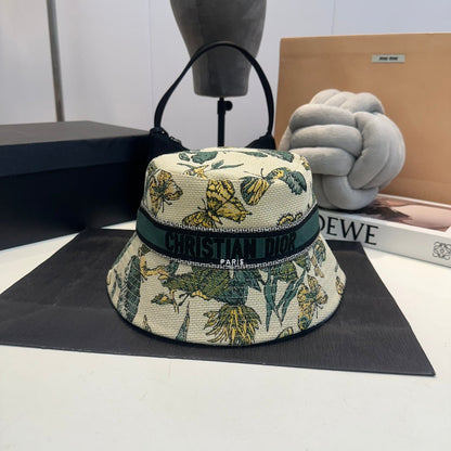 Chapeau Bob Brodé Papillon