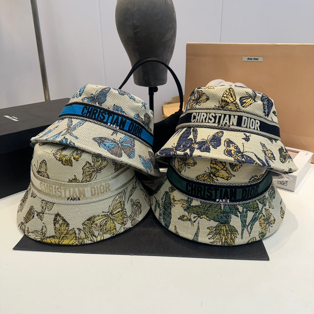 Chapeau Bob Brodé Papillon
