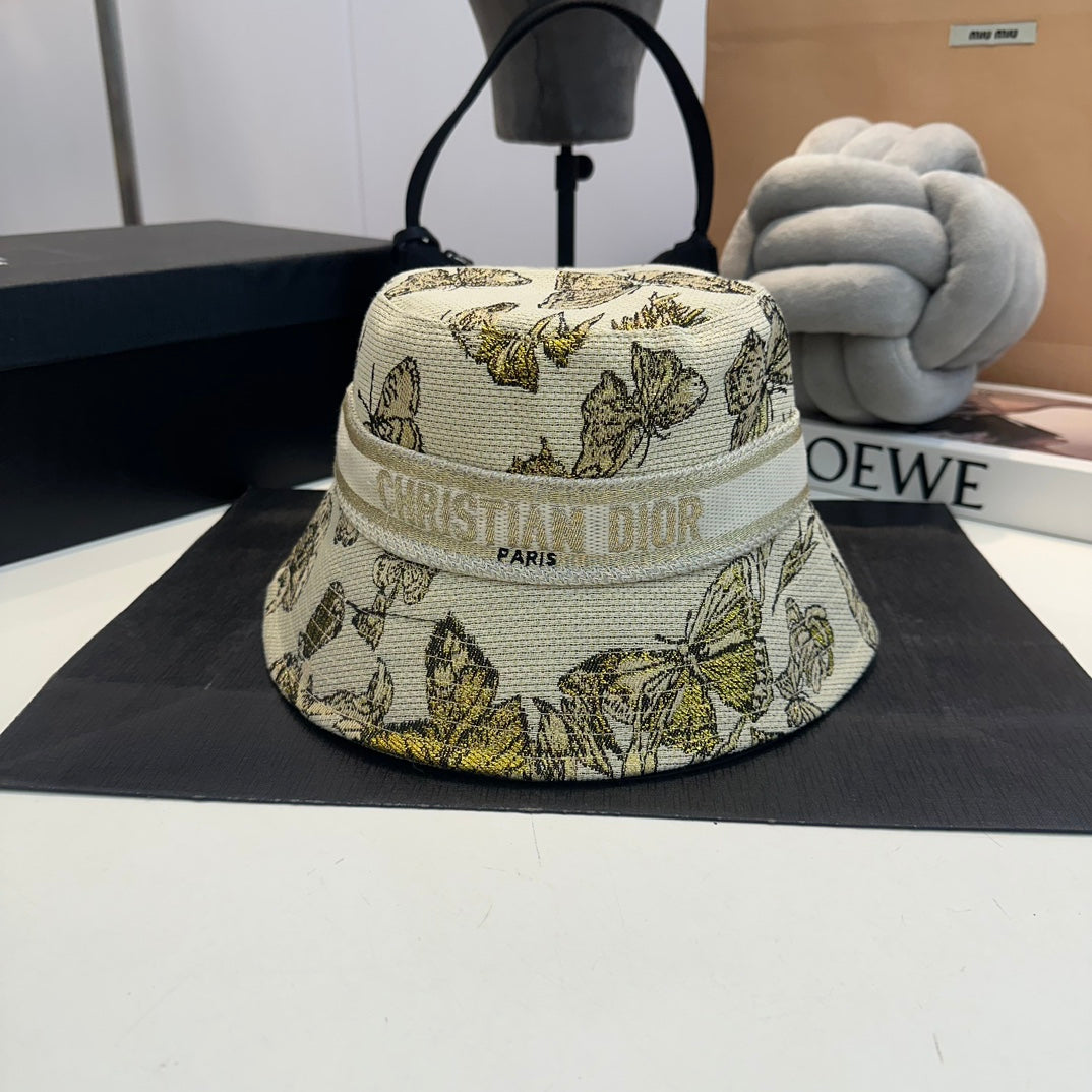 Chapeau Bob Brodé Papillon