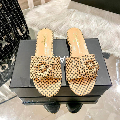 Chaussons plats rétro à pois