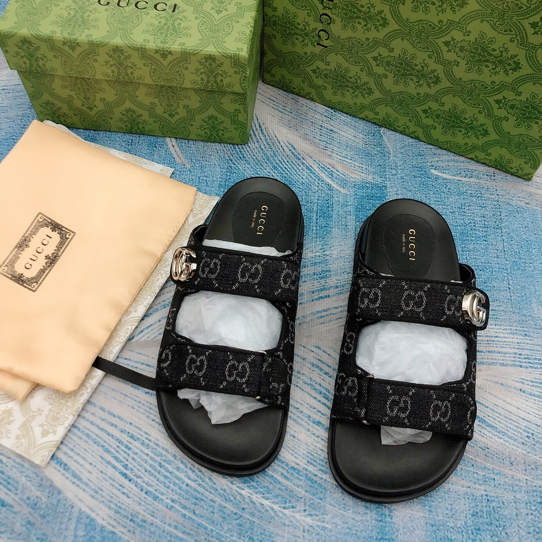 Sandales velcro vintage avec logo G en relief