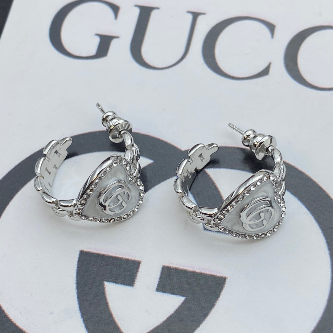 Boucles d'oreilles créoles cœur vintage