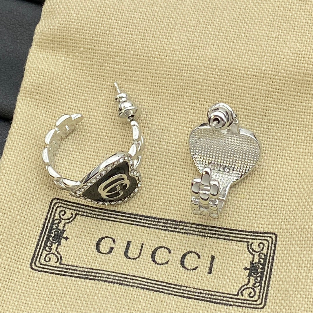 Boucles d'oreilles créoles cœur vintage