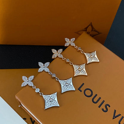 Boucles d'oreilles trèfle à quatre feuilles en diamant à la mode