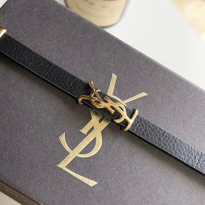 Bracelet en cuir mode avec logo doré