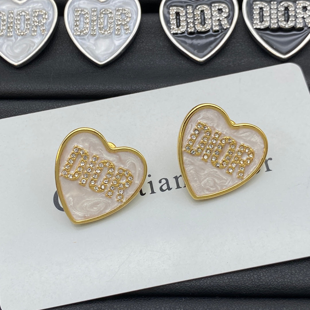 Boucles d'oreilles gravées cœur diamant
