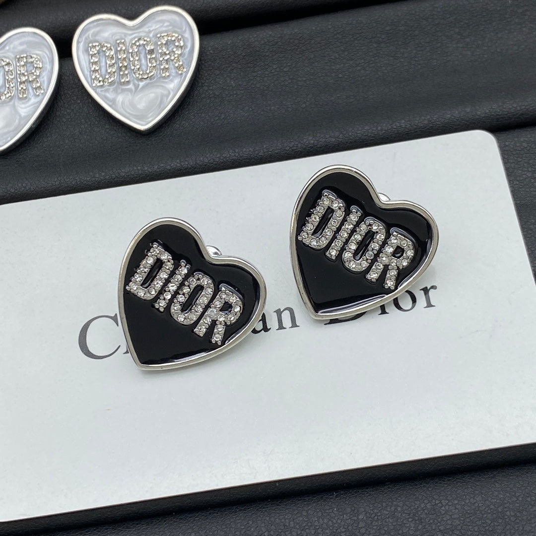 Boucles d'oreilles gravées cœur diamant