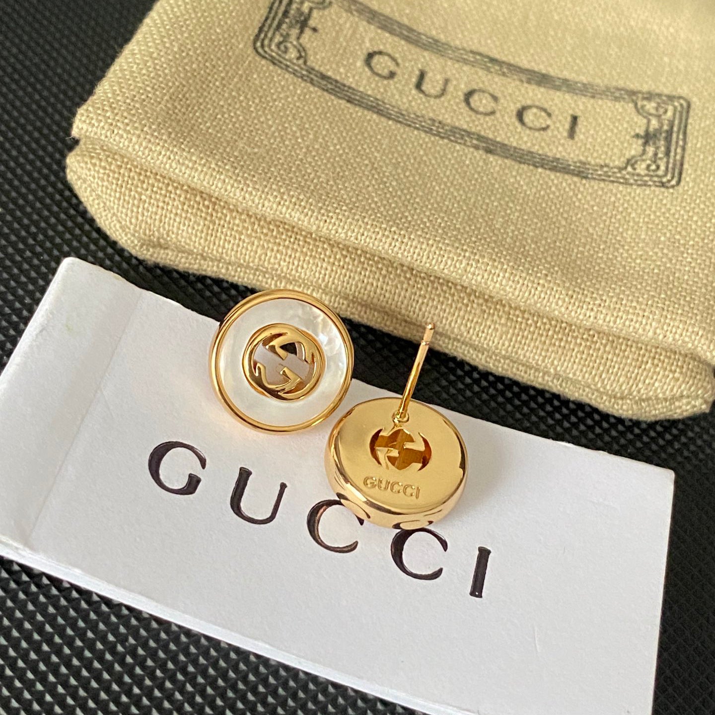 Pendientes G huecos de moda retro