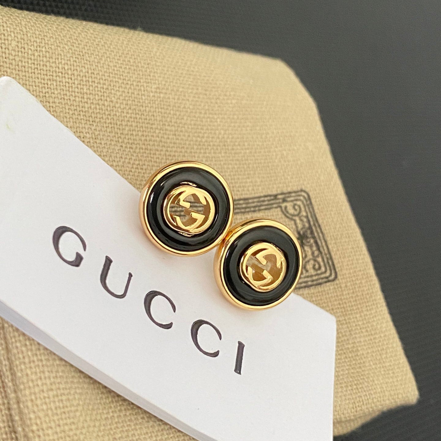 Pendientes G huecos de moda retro