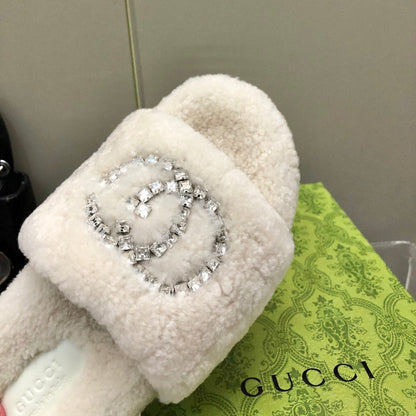 Nouvelles pantoufles en laine et strass