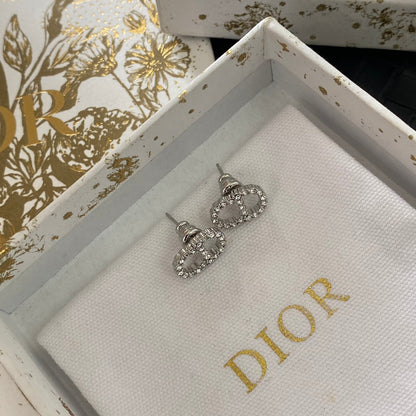 Mini-clous d'oreilles en strass Tempérament