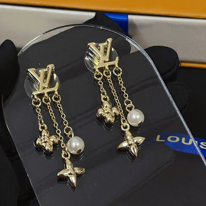 Boucles d'oreilles pendantes fleurs de perles fantaisie