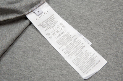 T-shirt gris imprimé vintage
