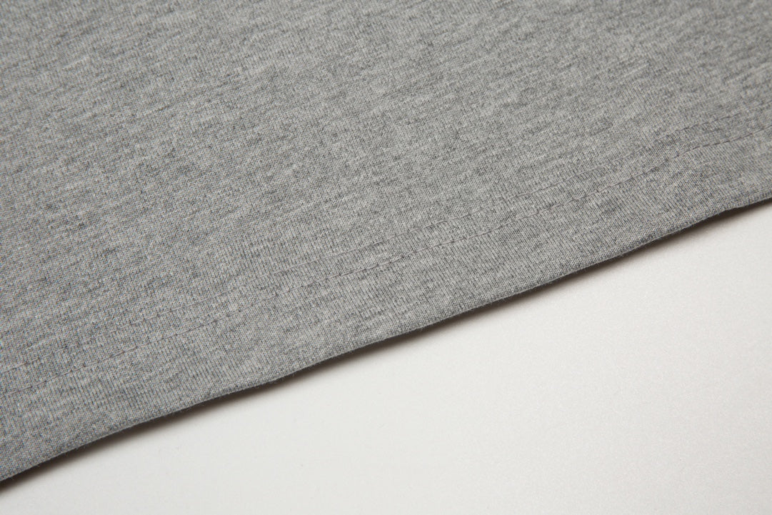 T-shirt gris imprimé vintage