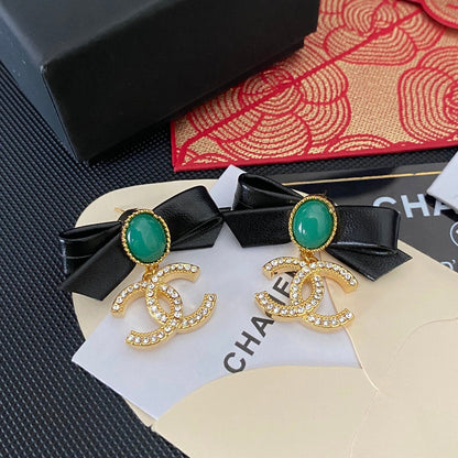 Pendientes de lazo de cuero de moda