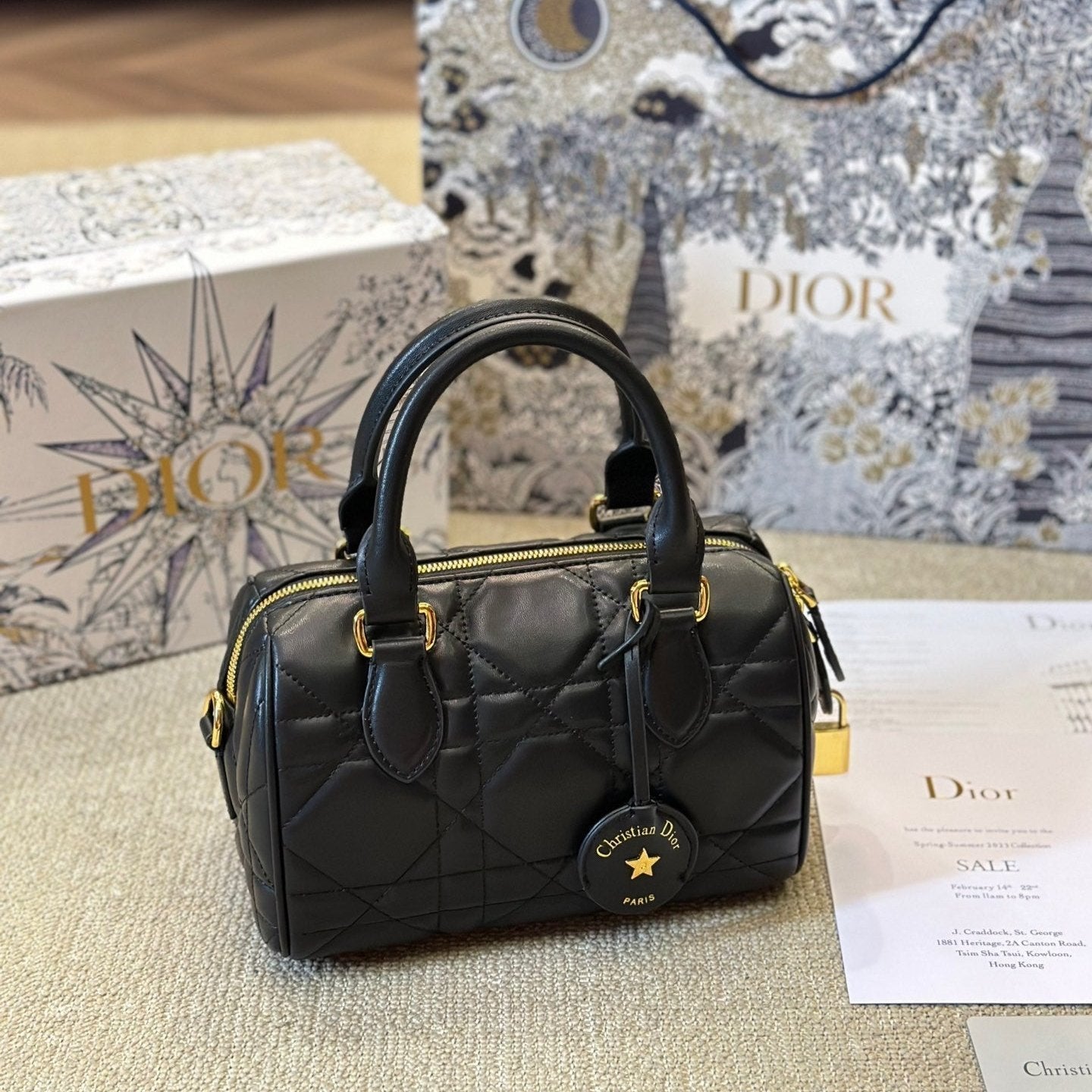 Sac Groove 20 en veau Macrocannage noir