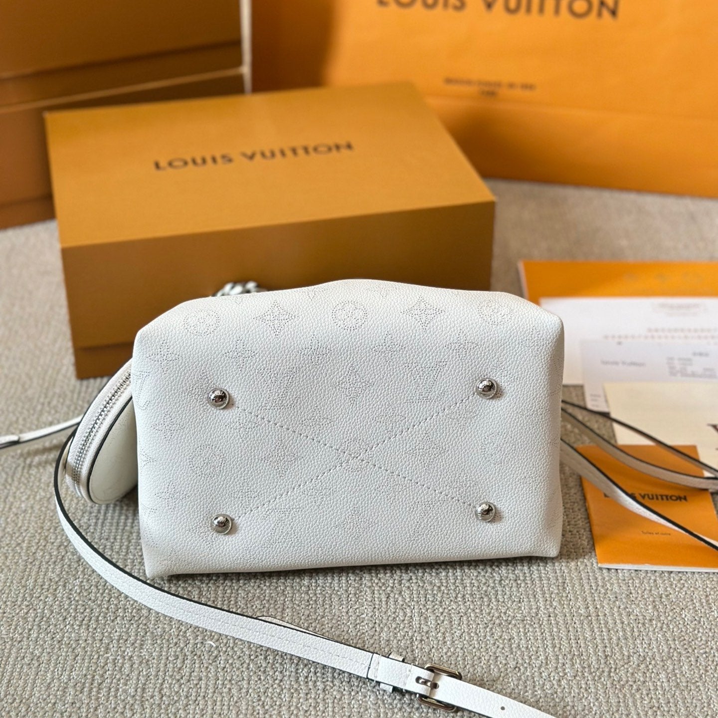 Sac seau Bella Monogram évidé