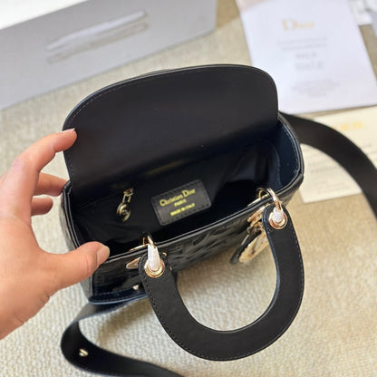 Petit sac Lady Dior graphique cannage noir