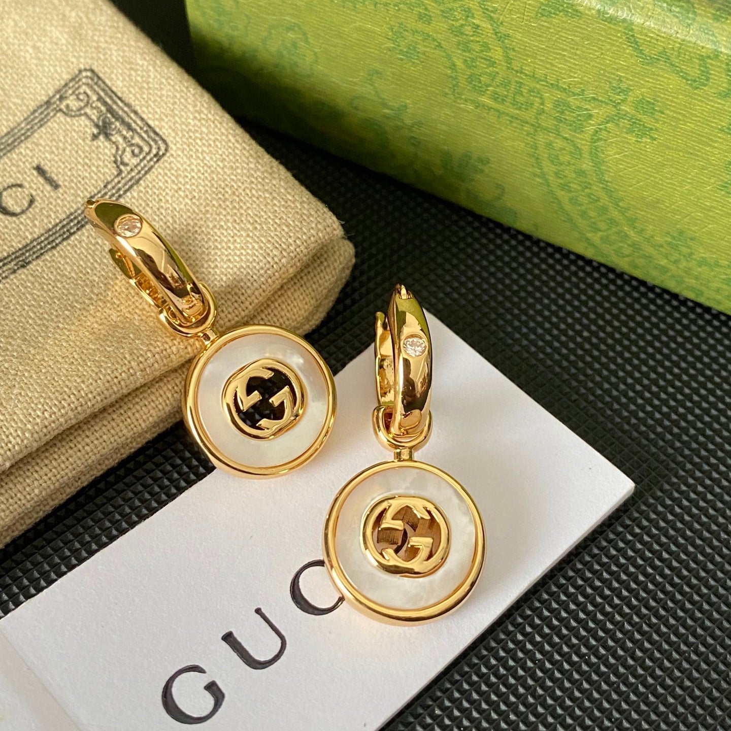 Boucles d'oreilles créoles rondes vintage