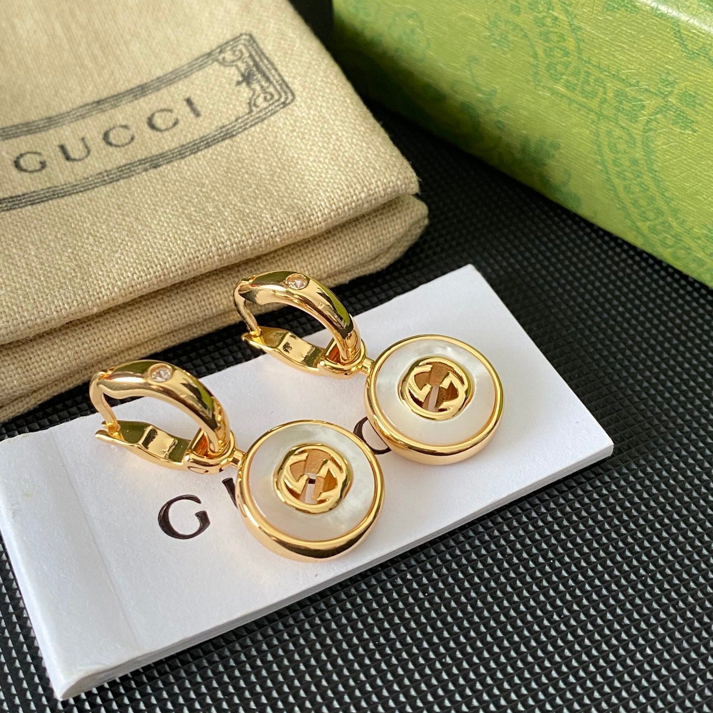 Boucles d'oreilles créoles rondes vintage