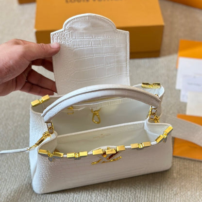 Sac Capucines blanc en cuir motif crocodile