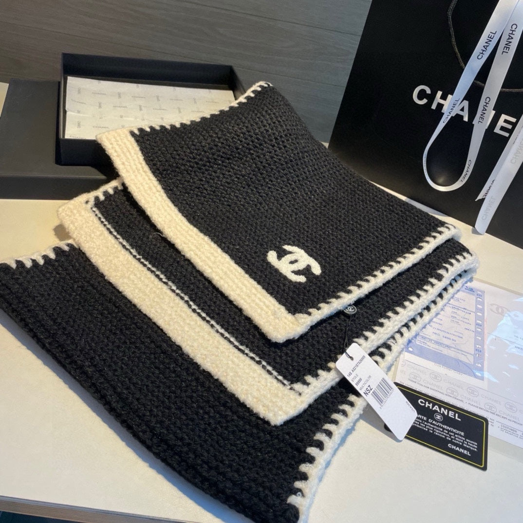 Écharpe en maille cachemire unie avec logo