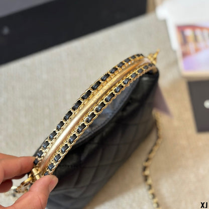 Sac vintage en métal à bandoulière