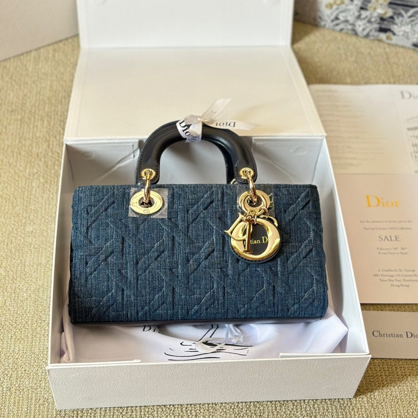 Sac D-Joy moyen en denim Cannage graphique bleu