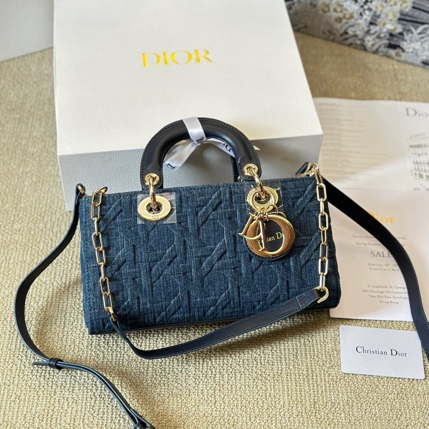 Sac D-Joy moyen en denim Cannage graphique bleu