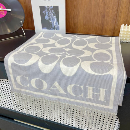 Écharpe motif C intégral tendance