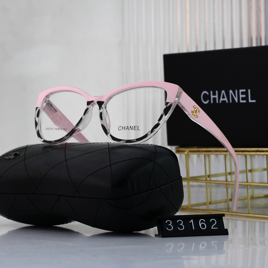 Lunettes œil-de-chat aux couleurs assorties