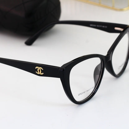 Lunettes œil-de-chat aux couleurs assorties