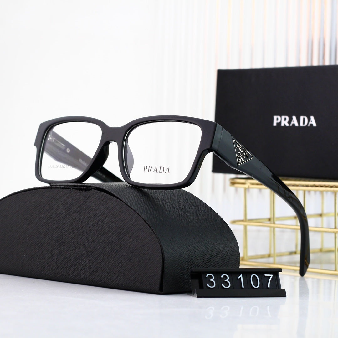 Lunettes carrées avec logo triangle classique
