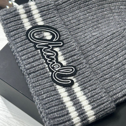 Bonnet en Laine Tendance 5 Couleurs avec Lettres
